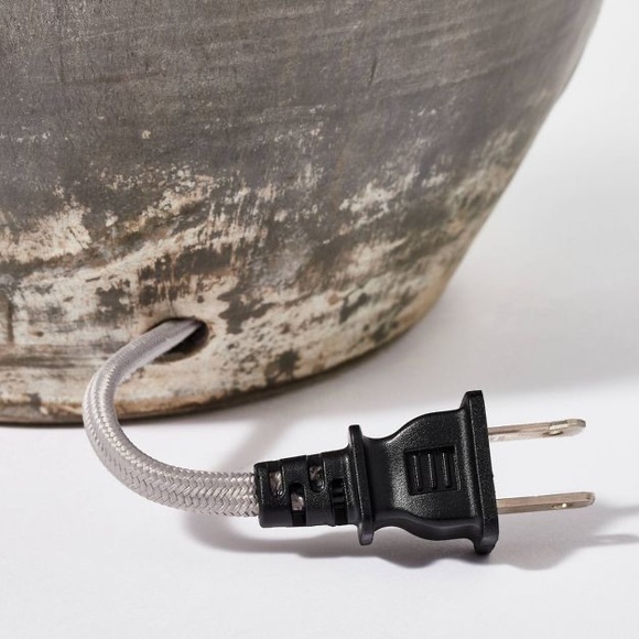 THRESHOLD X STUDIO MCGEE Large Ceramic Table Lamp Gray, NWT - Picture 6 of 7